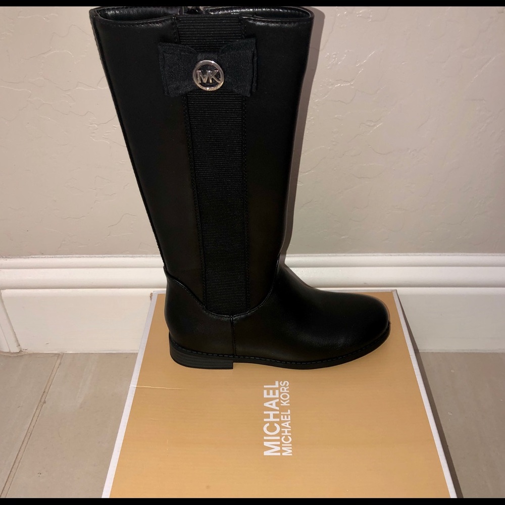 Michael Kors girls boots (BRAND NEW)